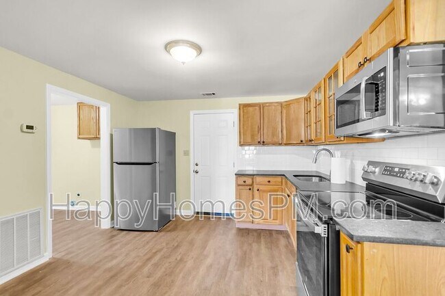 Building Photo - 2113 Taylor St