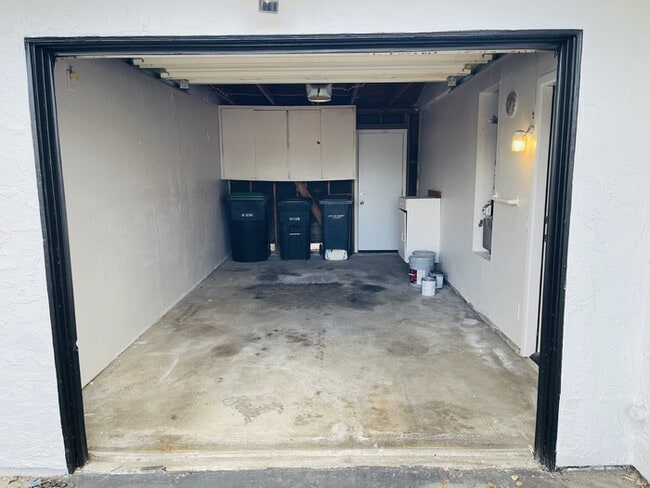 Building Photo - 1887 Cll Amargosa