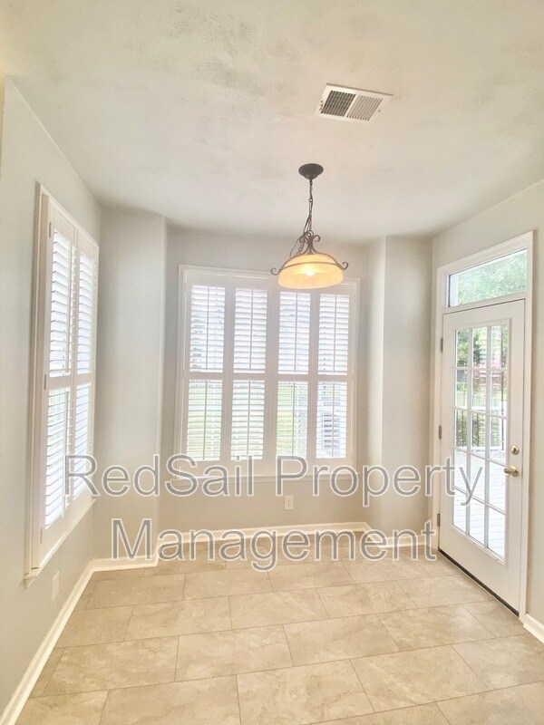 Building Photo - 13207 Harbor Dr