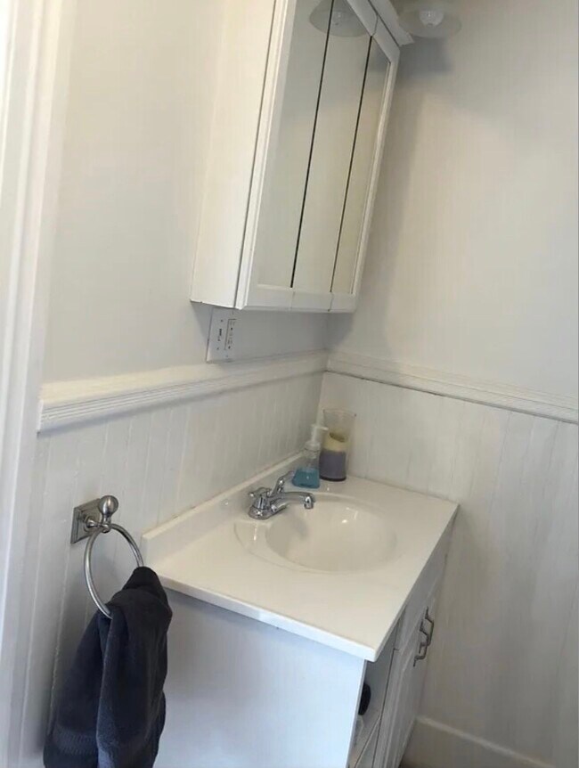 Building Photo - 29 King St