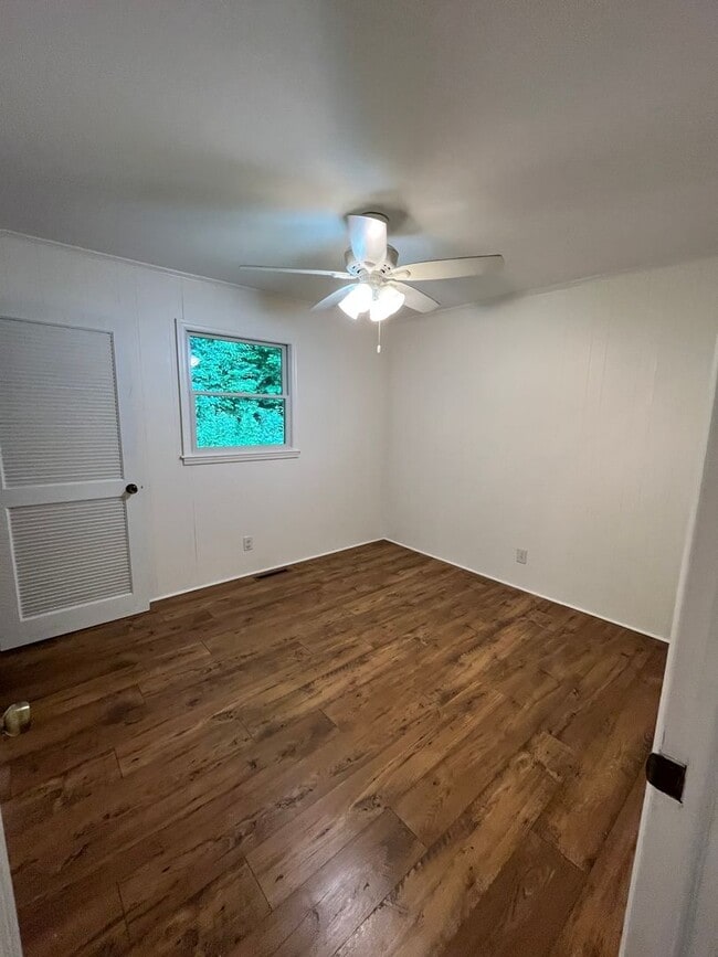 Building Photo - Charming 3bd/2ba House In Fleetwood