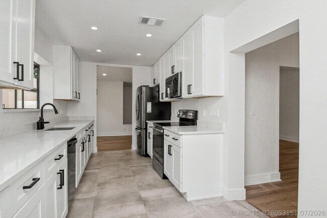 Building Photo - 21440 Campo Allegro Dr
