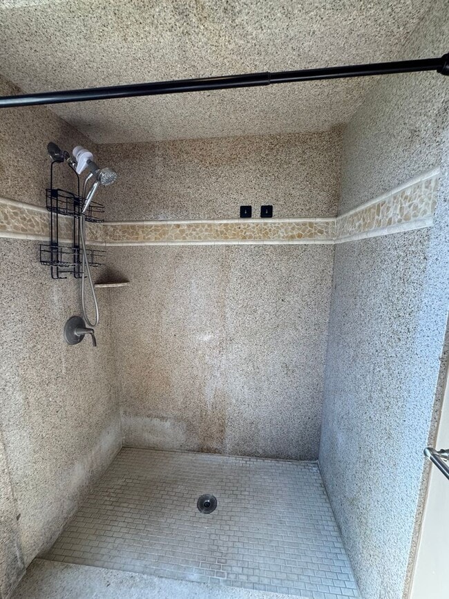 Building Photo - 3-Bedroom Home on Spacious Property in a Great Nipomo Location