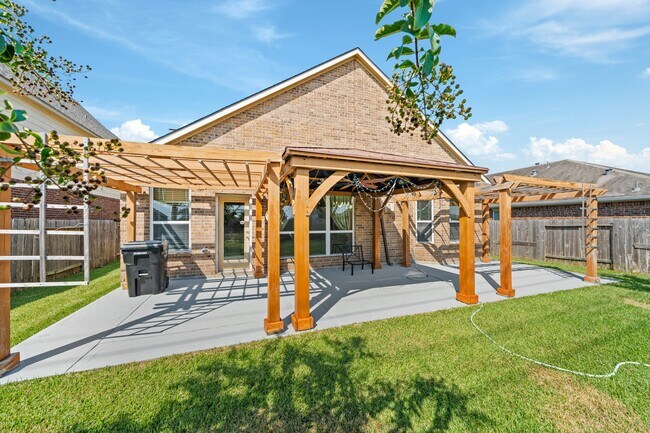 Building Photo - 20311 Towering Cypress Dr