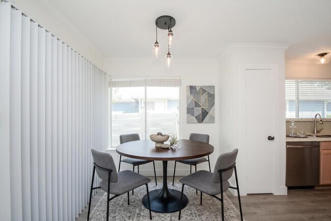 Building Photo - 9603 Farrell Dr