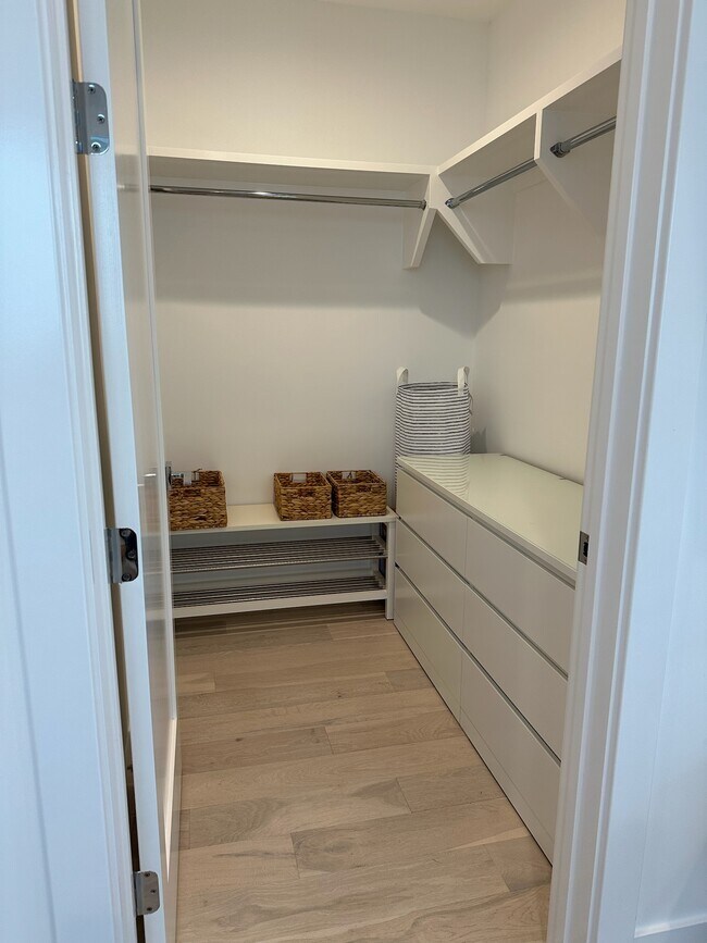 Building Photo - 4067 Michael Ave