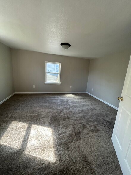 Building Photo - 1018 N Pennsylvania Ave