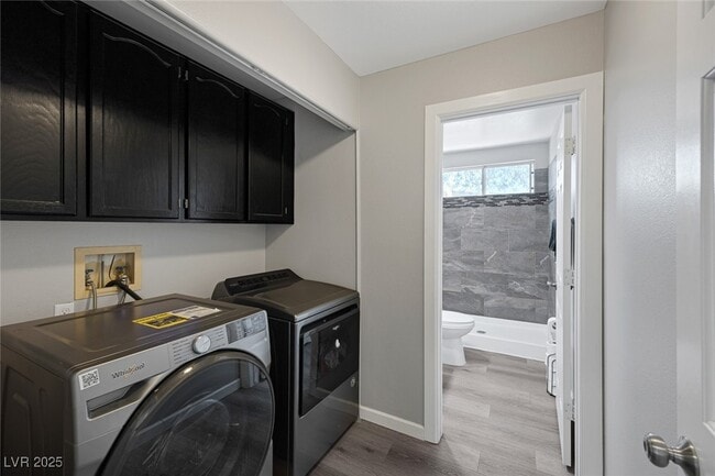 Building Photo - 8433 Dry Cliff Cir