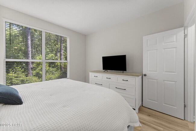 Building Photo - 200 Sandestin Ln