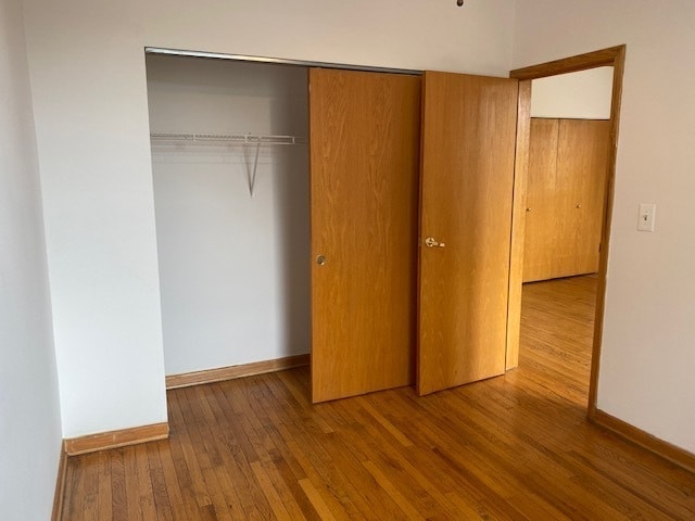 Building Photo - 642 W Buckingham Pl
