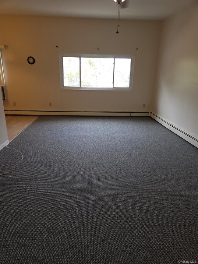 Building Photo - 267 N Newbridge Rd