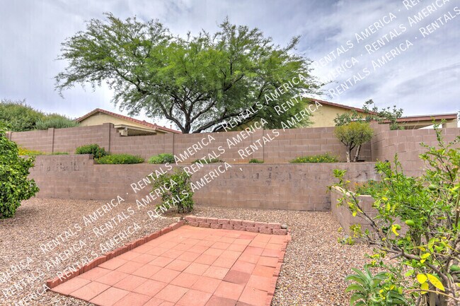 Building Photo - 3647 E Mecate Rd