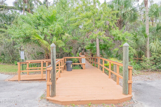 Building Photo - 6236 Clover Bend Dr