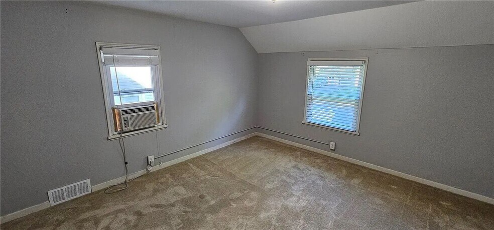 Building Photo - 156 Edgemont Rd