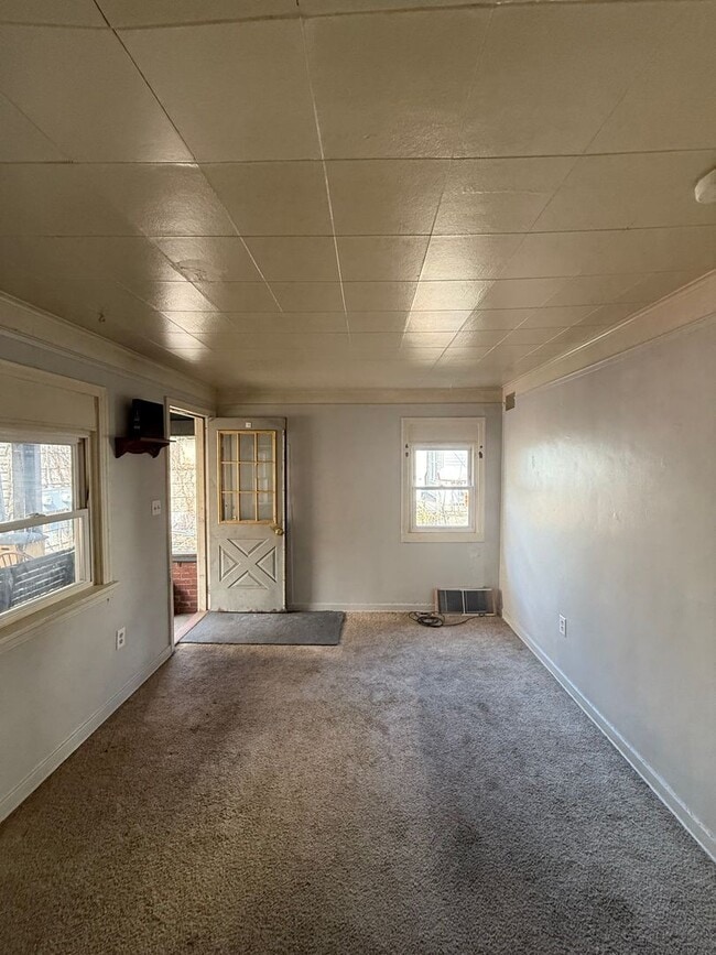 Building Photo - 1360 Pennsylvania Ave