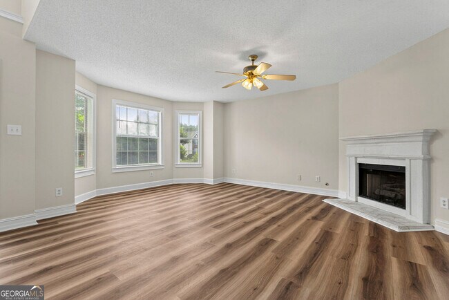 Building Photo - 116 Summer Leigh Dr