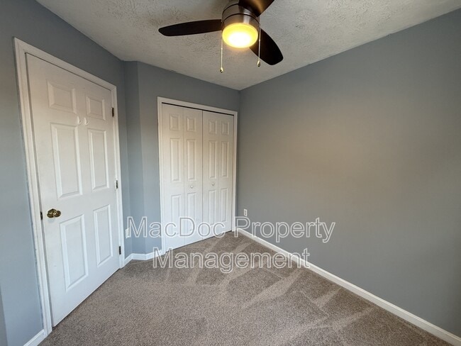 Building Photo - 10500 Boxmeer Ct