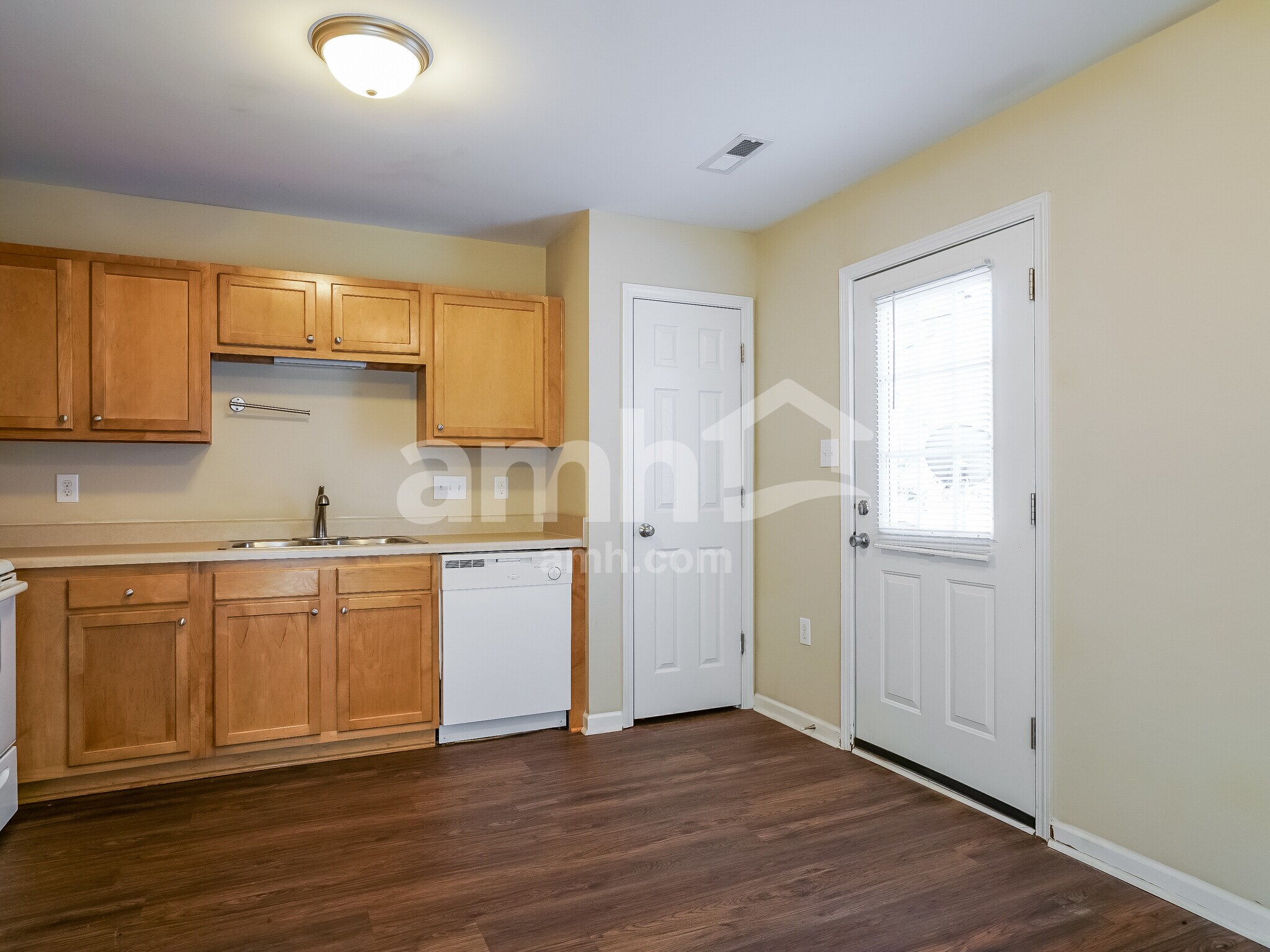 Building Photo - 67 Wolf Creek Ln