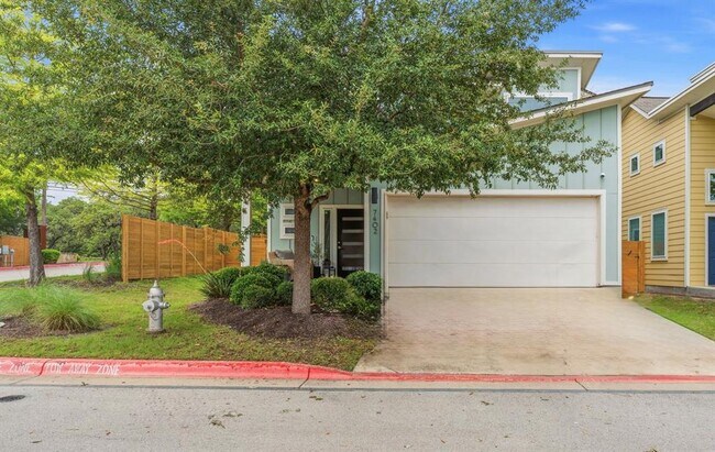 Building Photo - 7402 Buchholz St