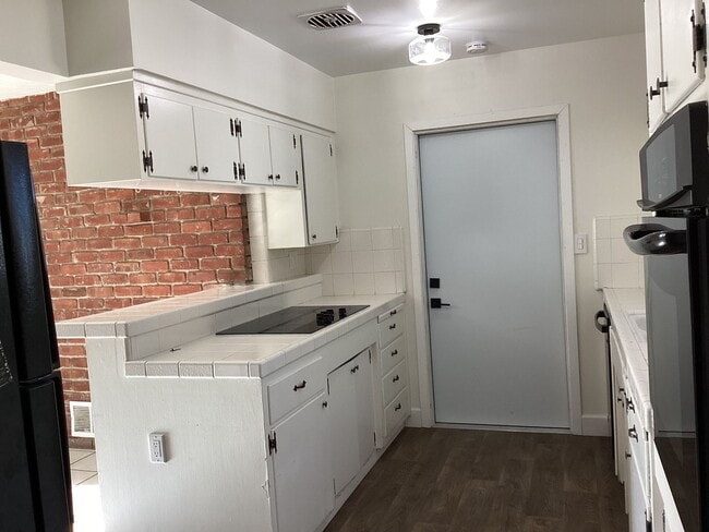 Building Photo - 4648 N 6th St