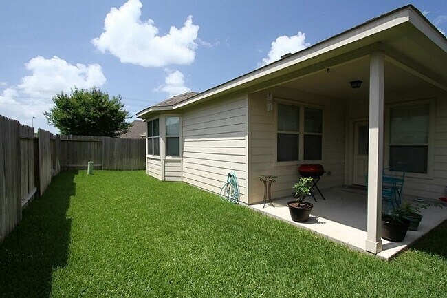 Building Photo - 6139 Grassy Haven Ln