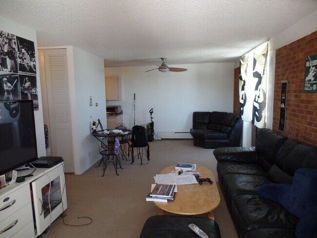 Building Photo - Rare 1-bed Boulder Condo on 7th Floor, Fantastic Views of Flatirons