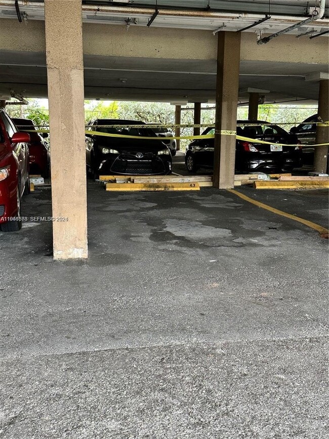 Building Photo - 2903 N Miami Beach Blvd