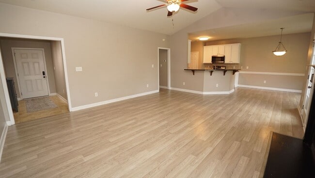 Building Photo - 147 Moonstone Ct