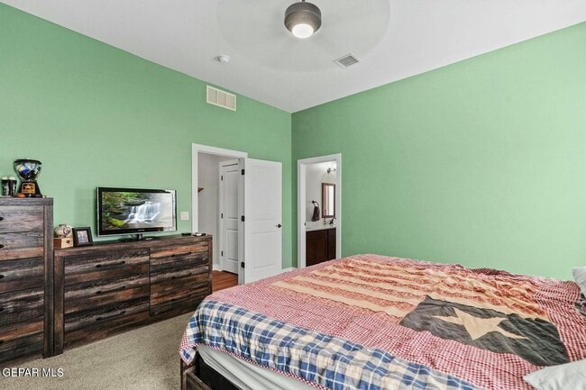 Building Photo - 13640 Matfen Ave