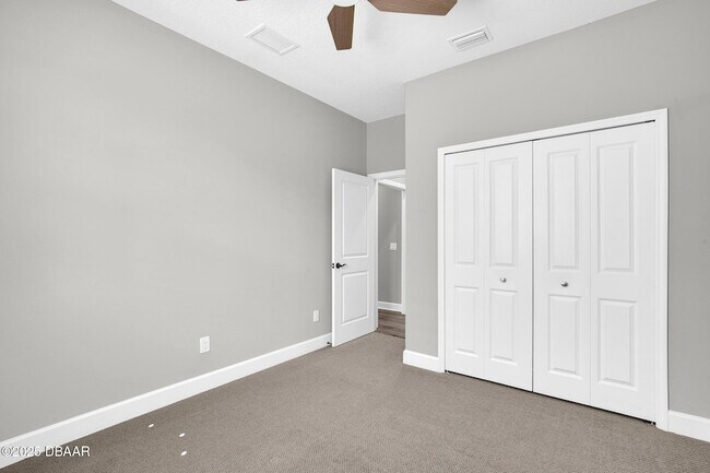 Building Photo - 906 Coral Reef Way