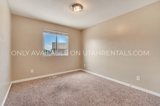 Building Photo - 1234 Cattail Dr