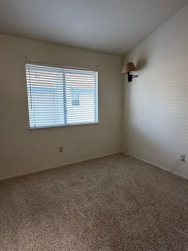 Building Photo - 6416 Silver Hawk Way