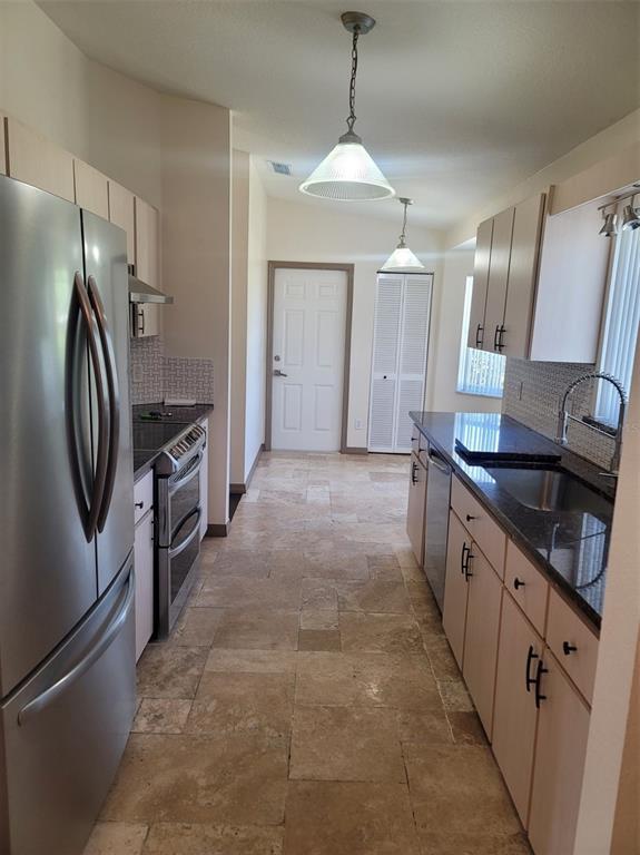 Building Photo - 10202 SW 61st Terrace Rd