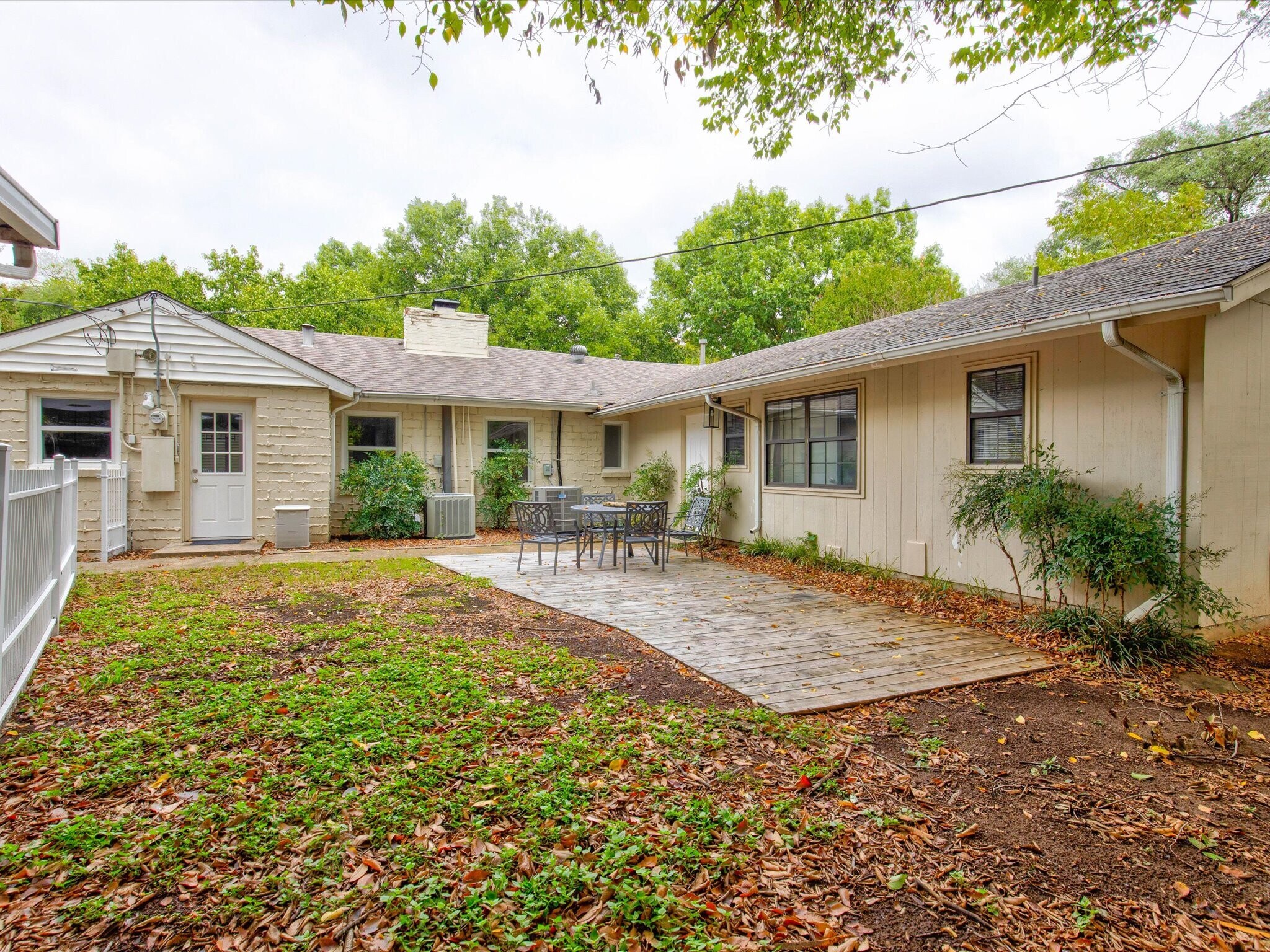 Building Photo - 3727 W Biddison St