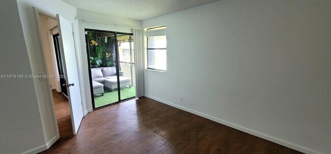 Building Photo - 2531 NW 56th Ave