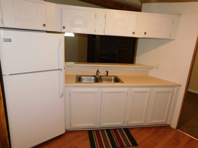 Building Photo - Cozy Modular Home in Newport