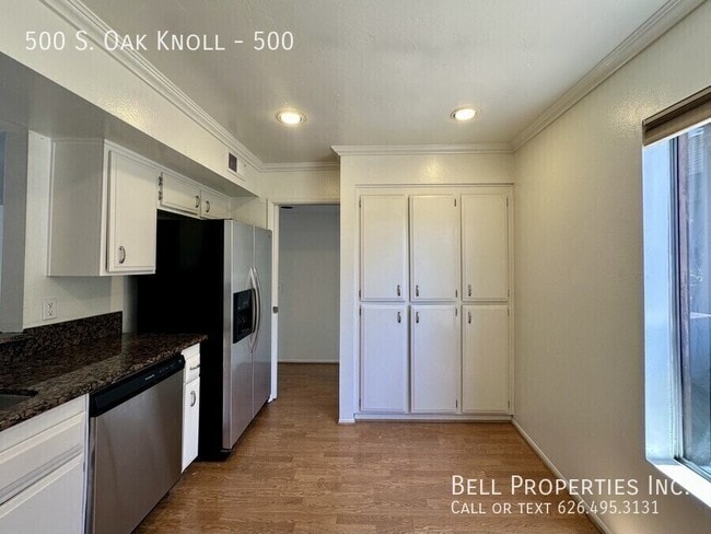 Building Photo - 500 S Oak Knoll Ave