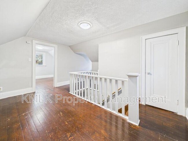 Building Photo - 973 Harrison Ave