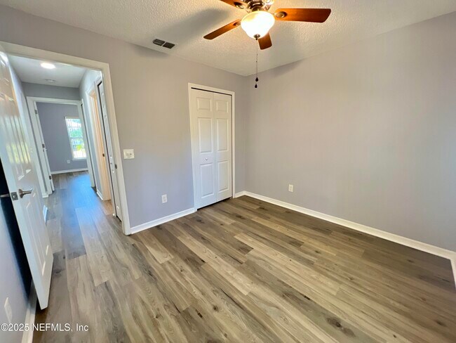 Building Photo - 2669 Lantana Lakes Dr E