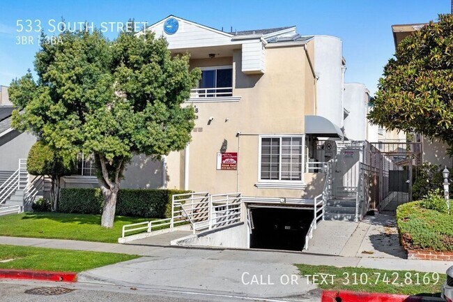 Building Photo - 533 South St