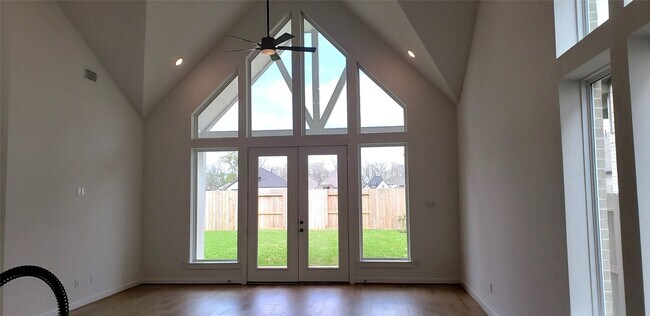 Building Photo - 10611 Hidden Rock Dr