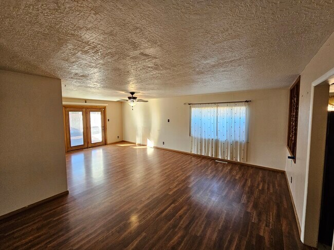 Dining area & Living Room - 10912 Woodland Ave NE