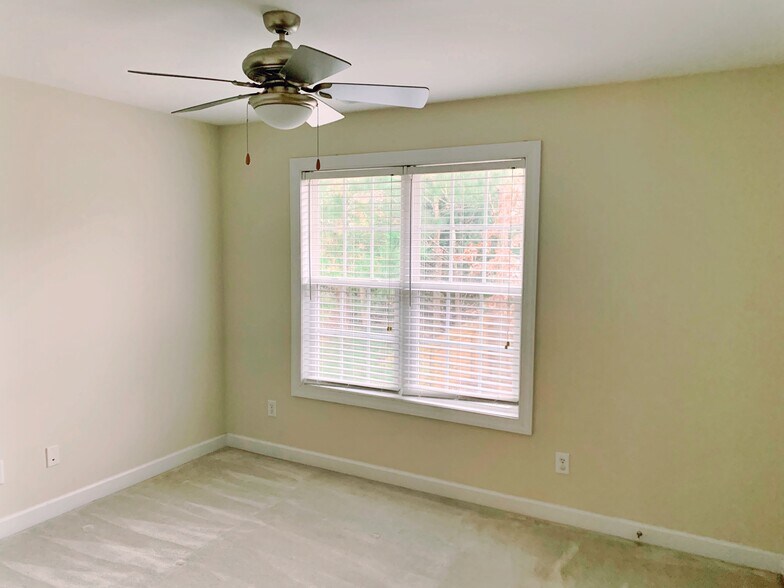 Building Photo - 2412 Horizon Hike Ct