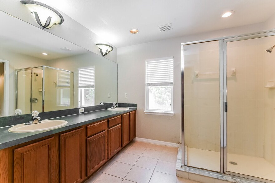 Building Photo - 1337 Brandy Lake View Cir