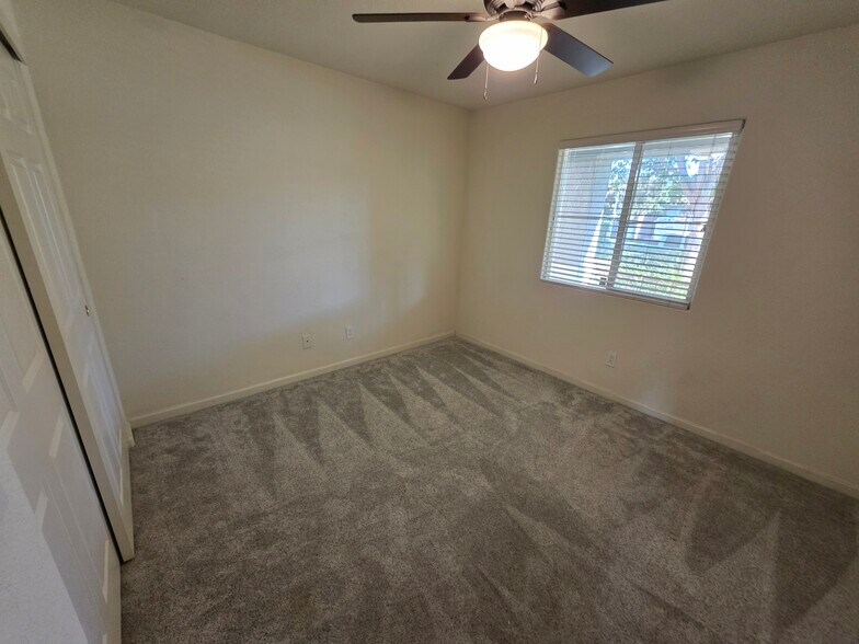 Spare bedroom - 4321 Grafton Cir