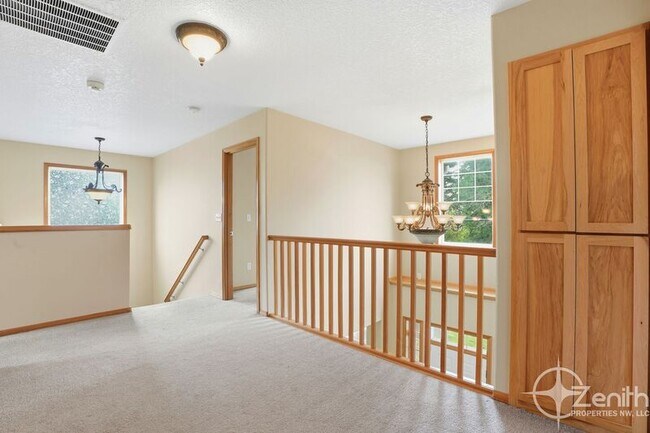 Building Photo - 1511 SE 86th Ct