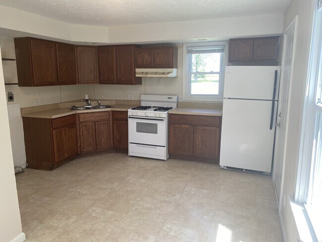 Building Photo - 1412 N Champaign St