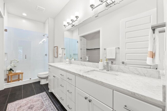 Building Photo - 4410 Grotto Dr