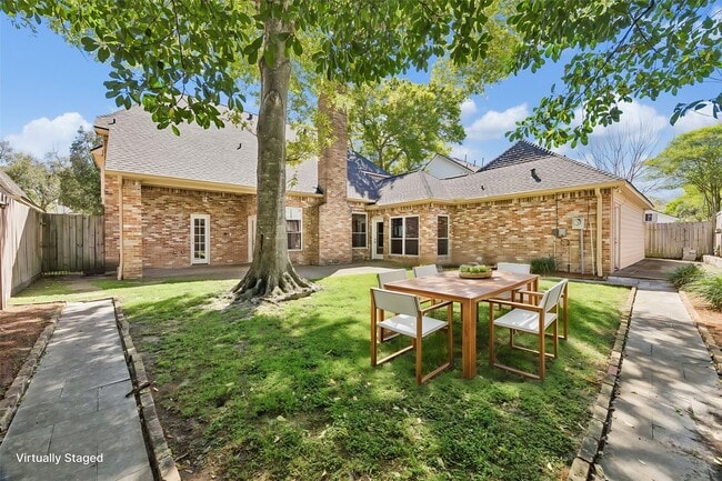 Building Photo - 1030 Crossroads Dr