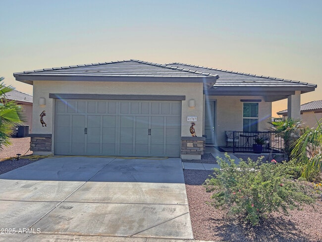 Building Photo - 41767 W Sagebrush Ct